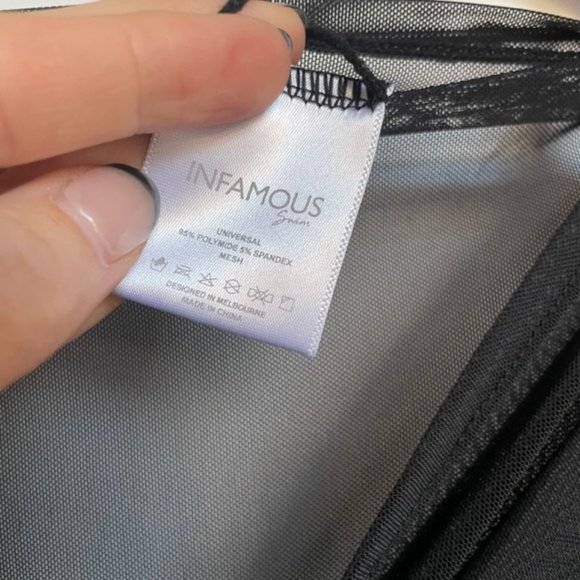 Infamous Swim Sara Sarong Black - Picture 4 of 5